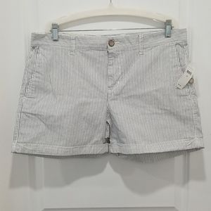 Gap girlfriend 4 inch short white and blue size 10
